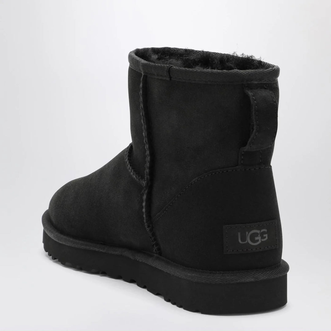 UGG - Classic Mini II boots in black