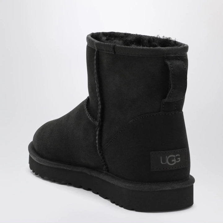 UGG - Classic Mini II boots in black