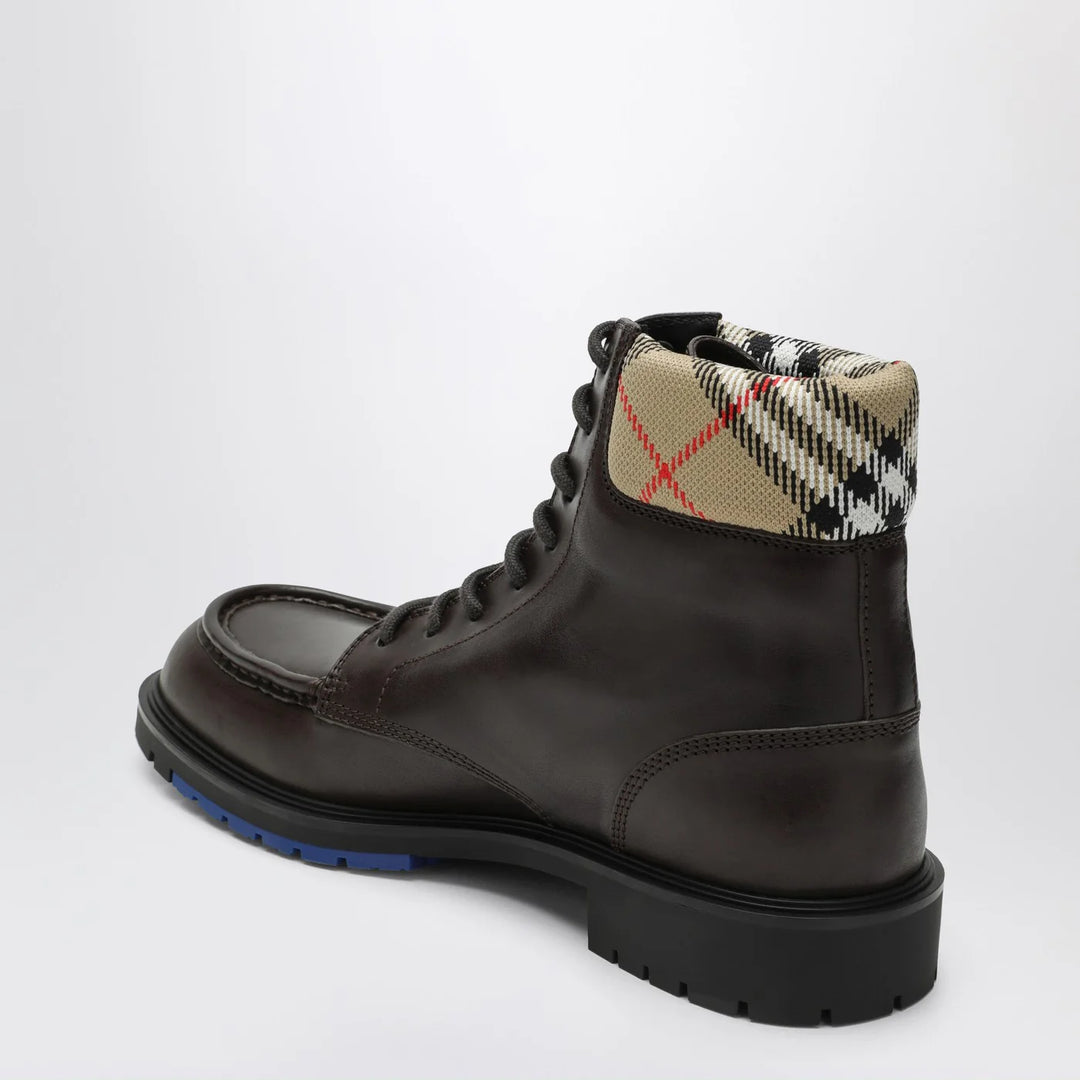 Burberry - Brown leather amphibian rogue