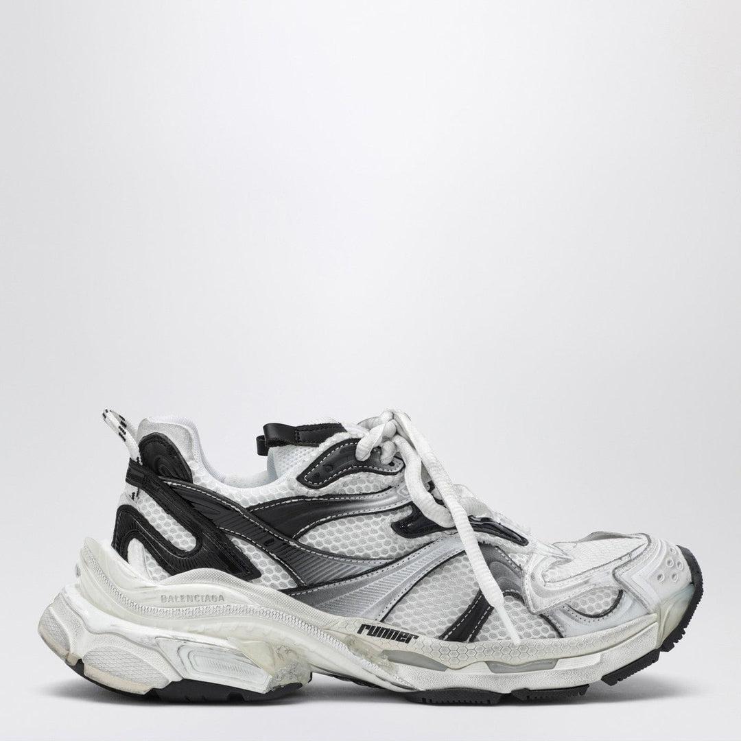 Shoes Balenciaga - Runner 2 Gradient sneakers in white/black Brand