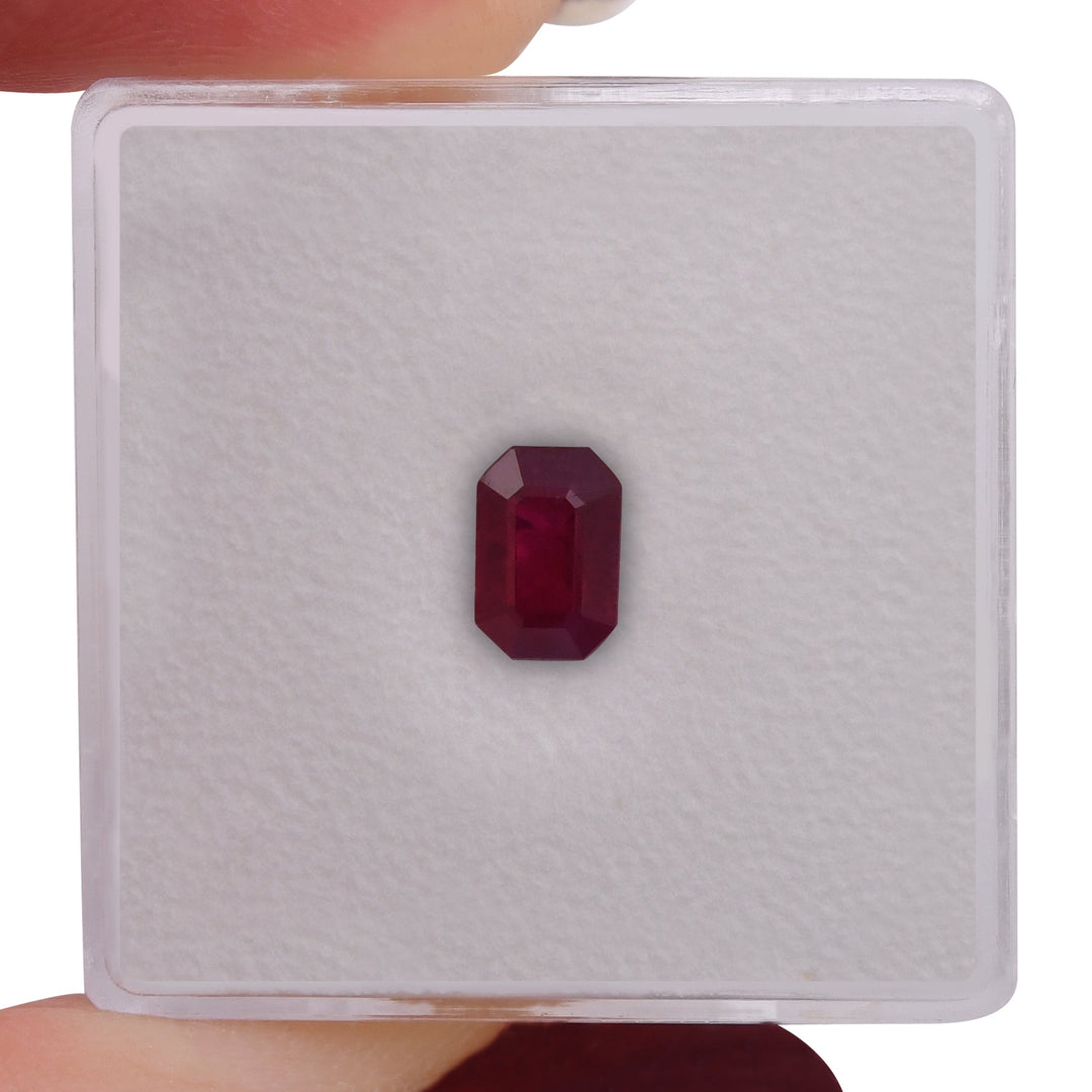 0.93 Carat Red MOZAMBIQUE Emerald Ruby