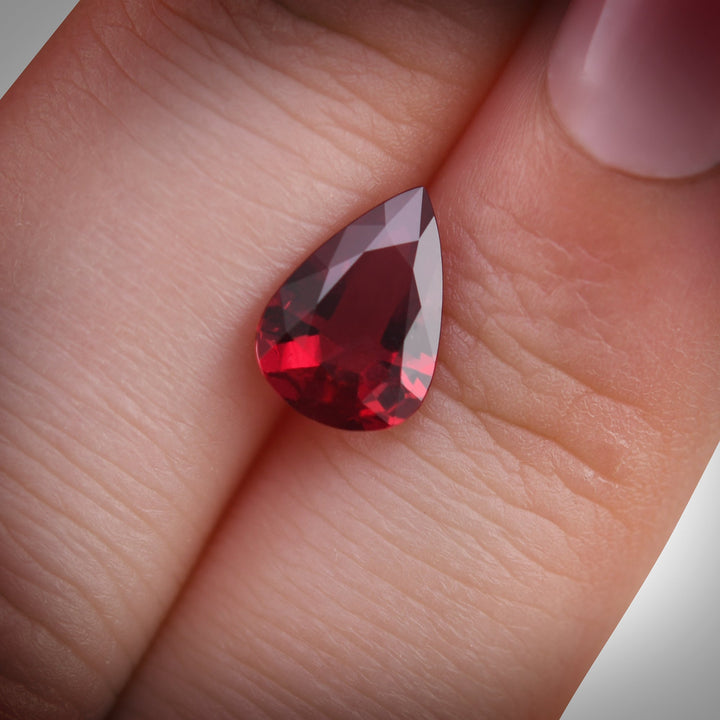 1.72 Carat Vivid Red MOZAMBIQUE Pear Ruby CD